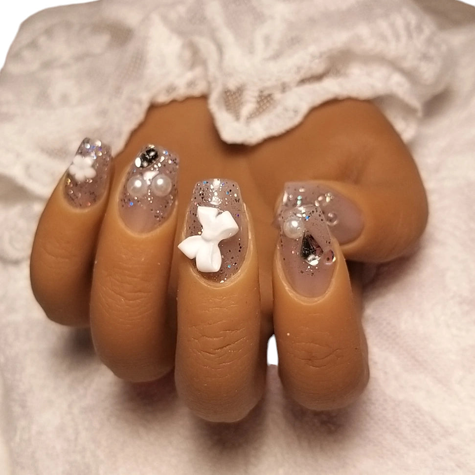 Press-on Nagels #023 – Nude Vierkant met 3D Teddybeer, Maan, Sterren & Gouden Glitter | Quida