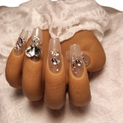 Press-on Nagels #024 – Nude Ballerina met Grote Hartvormige Diamant & Zilveren Rhinestones | Quida