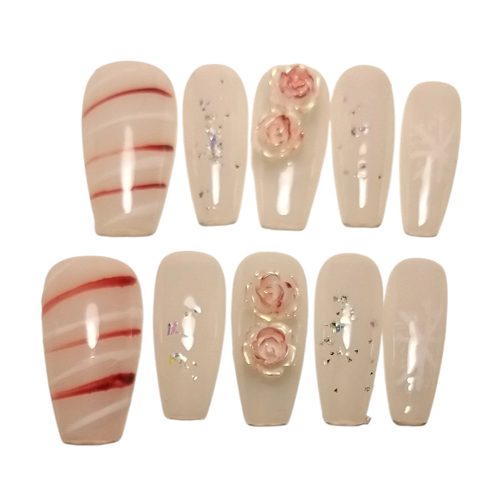 Press-on Nagels #029 – Nude Ballerina met Rode Swirl, 3D Roosjes & Holografische Vlinder | Quida