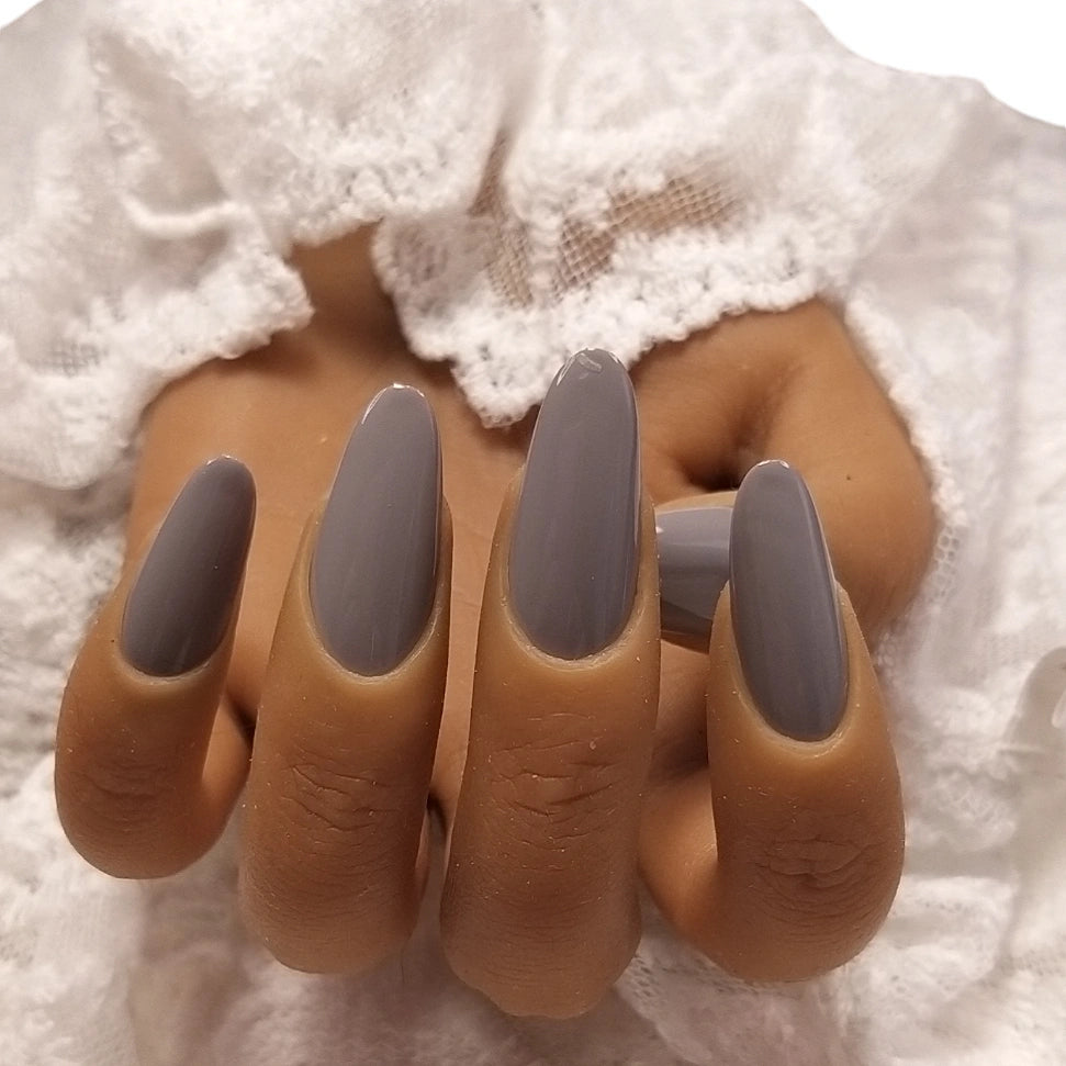 Press-on Nagels #054 – Taupe Mauve Amandel Effen Hoogglans | Quida