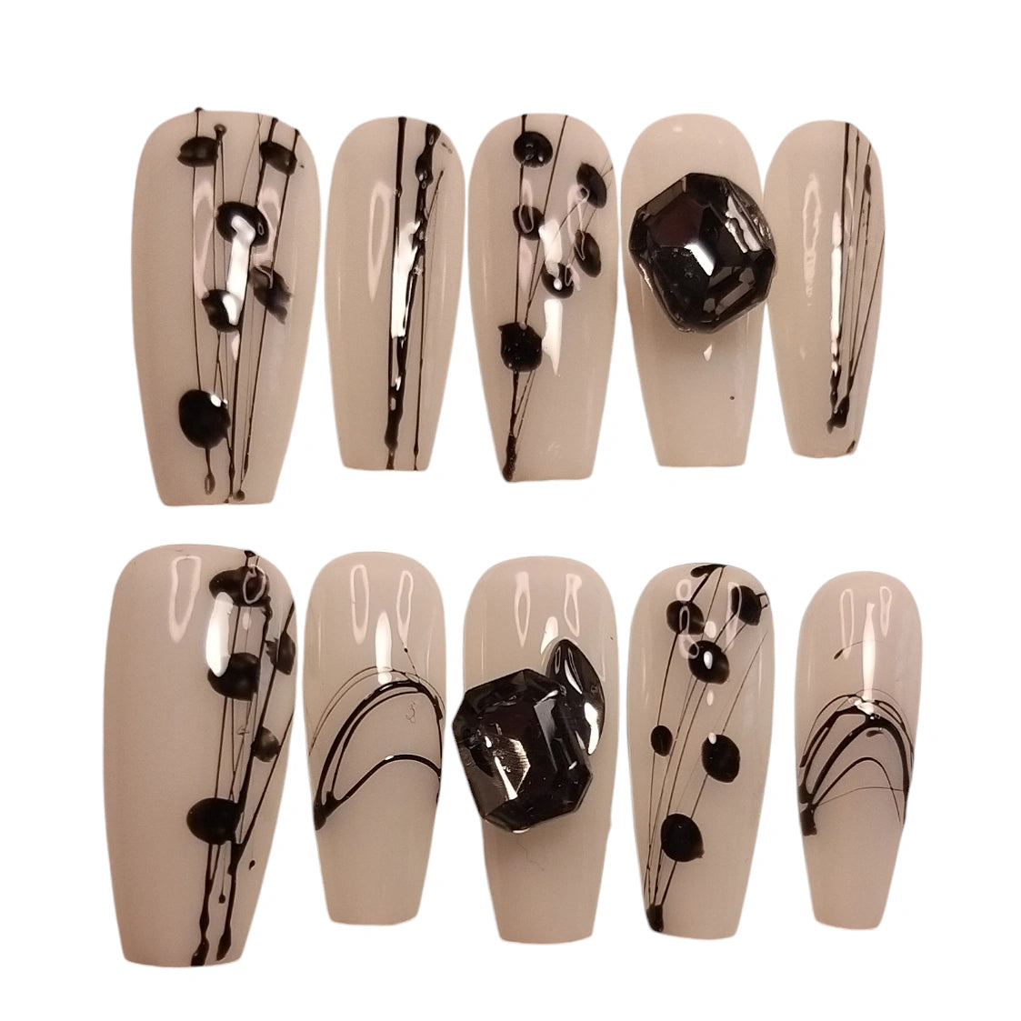Press-on Nagels #061 – Nude Ballerina met Zwarte Abstracte Inkt Lijnen, Dots & Grote Zwarte Rhinestone | Quida
