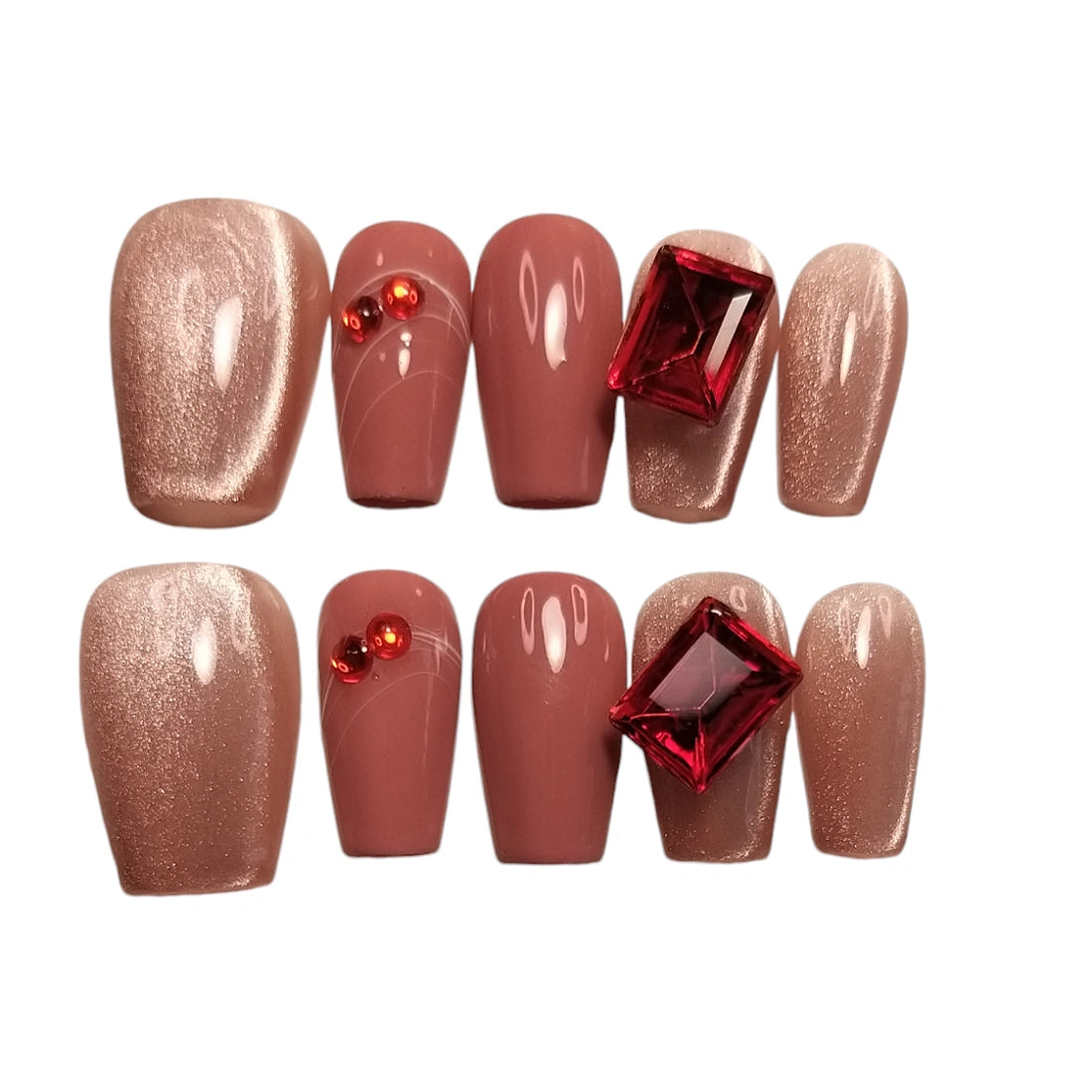 Press-on Nagels #069 – Mauve & Rosé Goud Shimmer Vierkant met Grote Rode Kristal Rhinestone & Bol Cluster | Quida