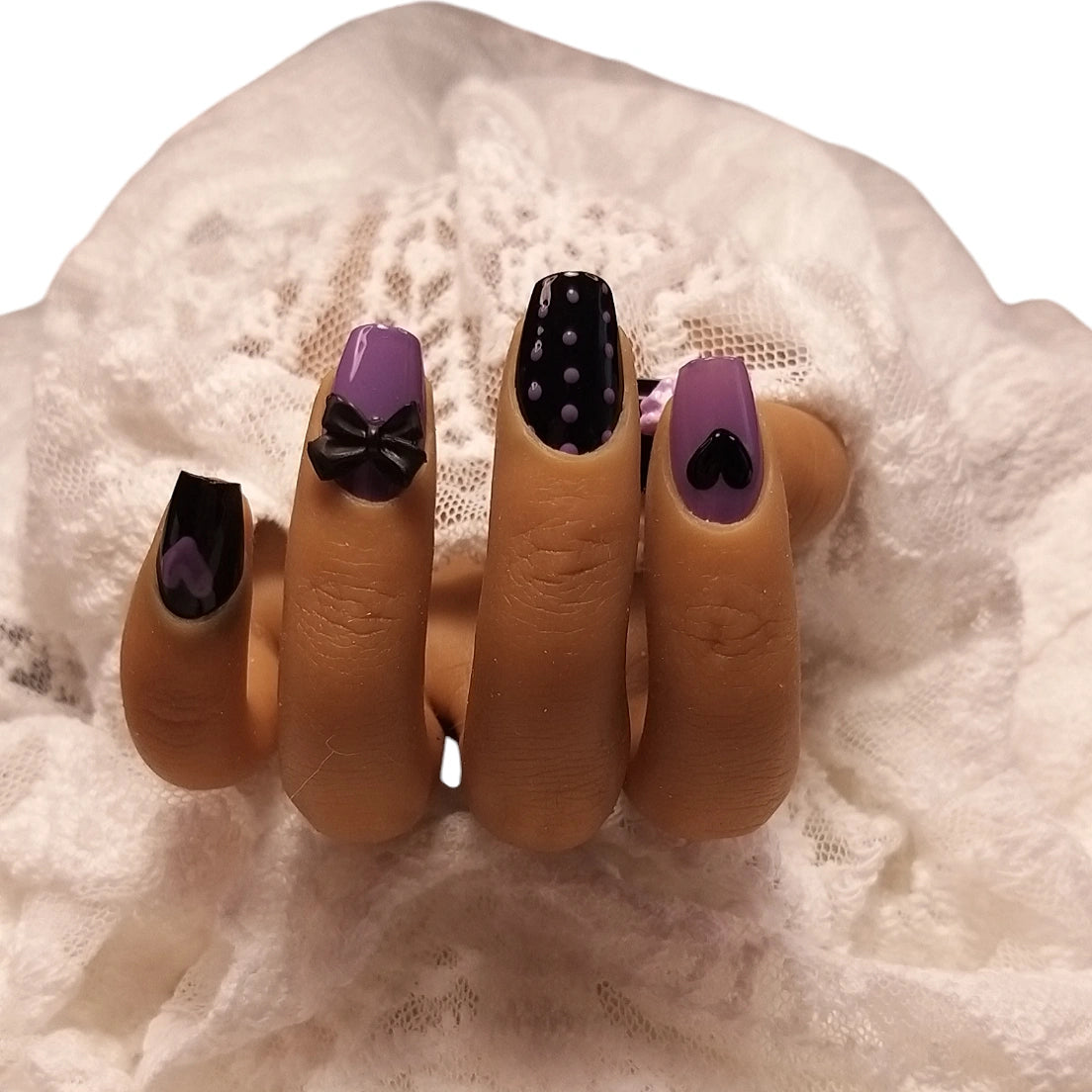 Press-on Nagels #072 – Paars & Zwart Ballerina met 3D Kuromi, Zwart Strikje, Hart & Drip Effect | Quida
