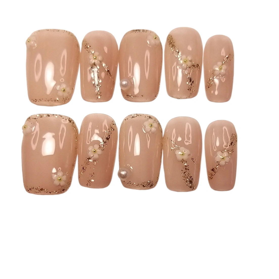 Press-on Nagels #074 – Nude Blush Vierkant met Gouden Bladgoud, Witte 3D Bloemetjes & Parel | Quida