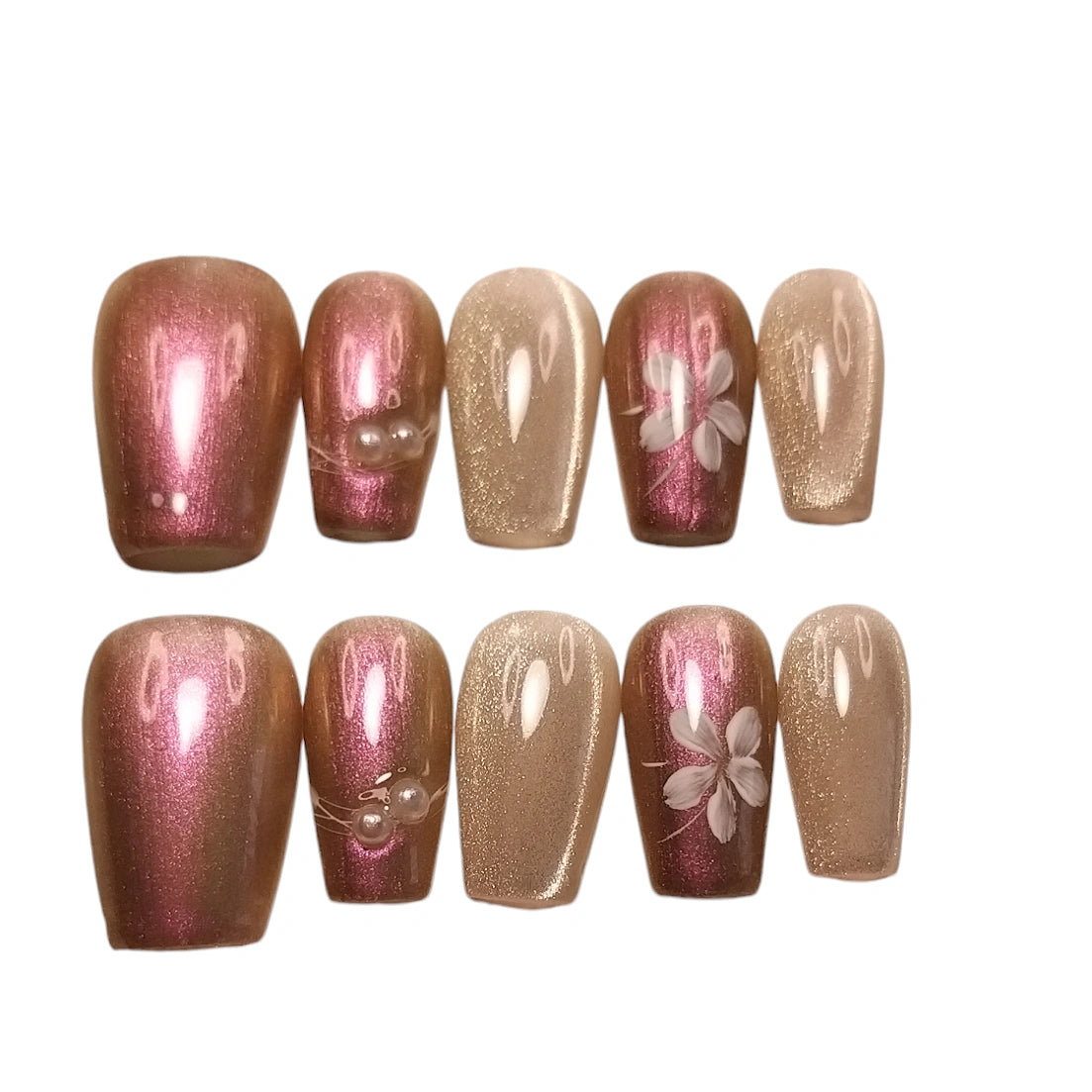Press-on Nagels #075 – Rosé Goud Chrome & Champagne Glitter Vierkant met Witte 3D Bloem & Parel | Quida
