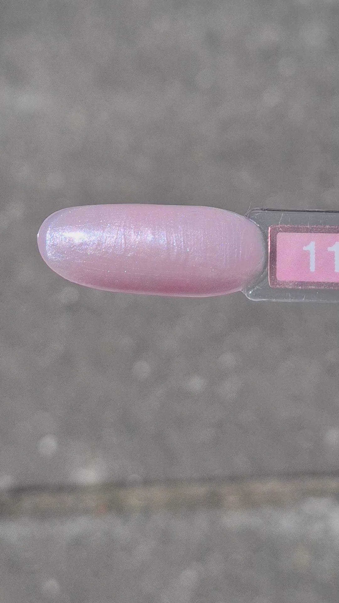Video laden: Quida Builder Gel Lilac Veil #011 - Zachte Lila Hard Gel voor BIAB &amp; Elegante Nagels