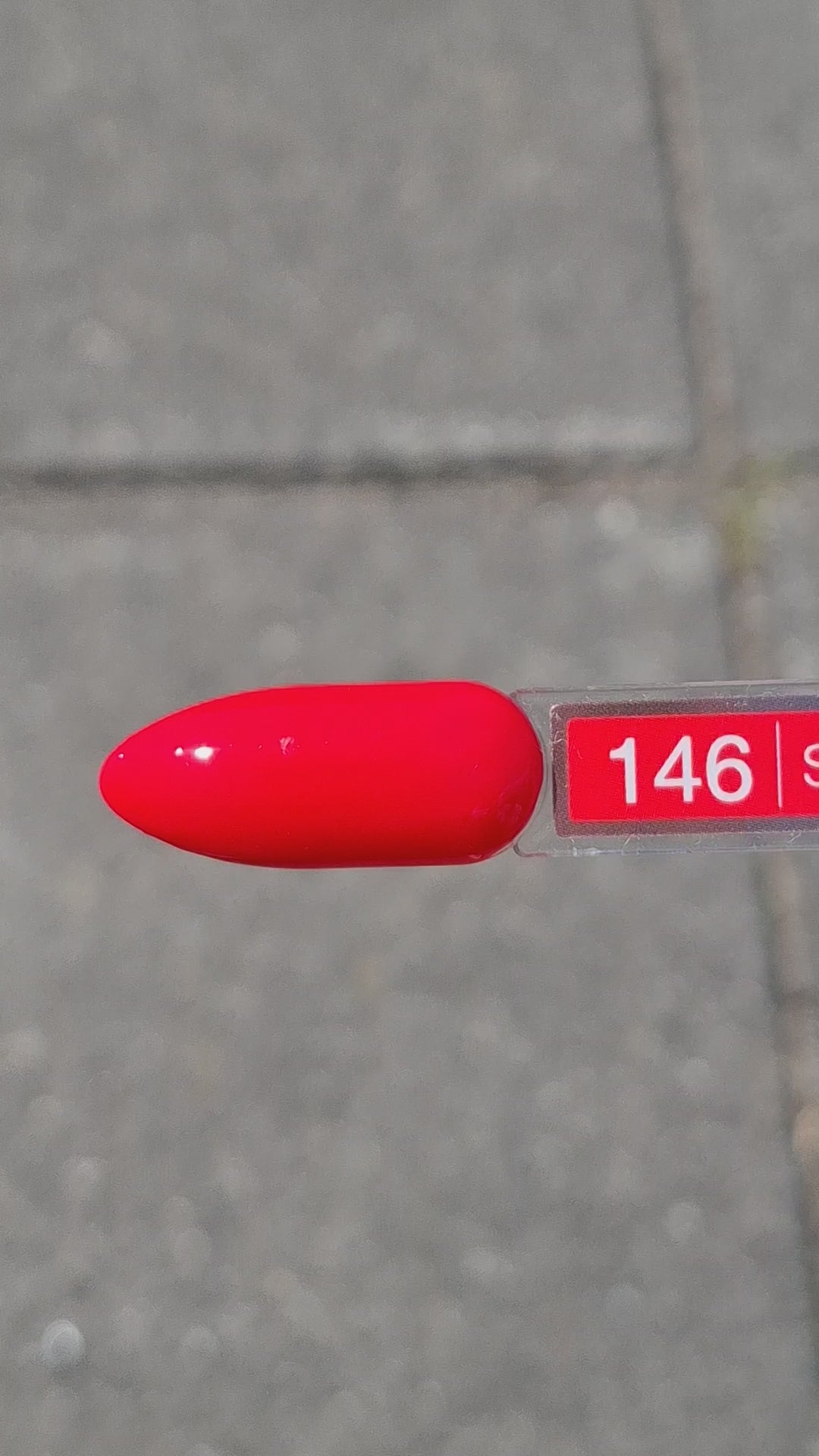 Video laden: Gel Polish Scarlet Amber #146 – Vurig Rood-Oranje met Amber Gloed