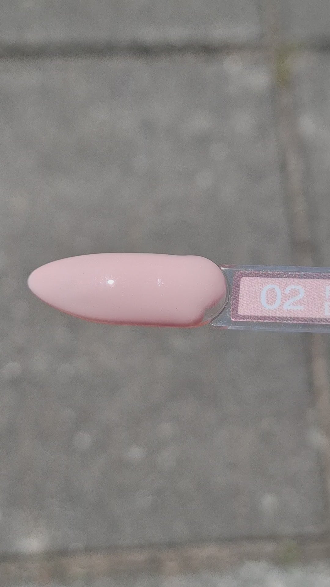 Video laden: Rubber Base Bare Affair #2 – Warme Zachte Nude met Lichte Roze-Beige Ondertoon