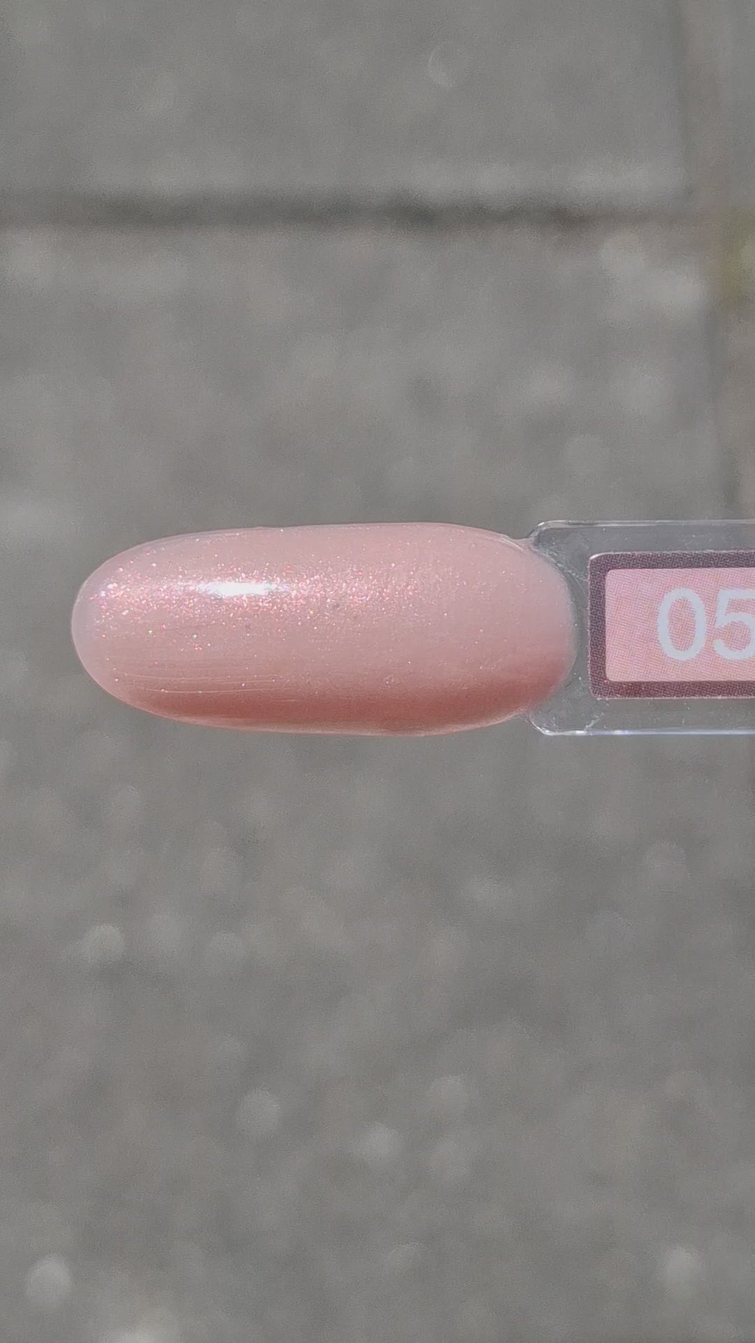 Video laden: Quida Builder Gel Pearl Glow #005 - Parelmoer Shimmer Hard Gel voor BIAB &amp; Bridal Nagels