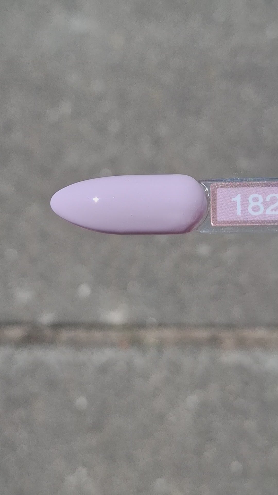 Video laden: Gel Polish Iris Dusk #182 – Zacht Lavendelgrijs