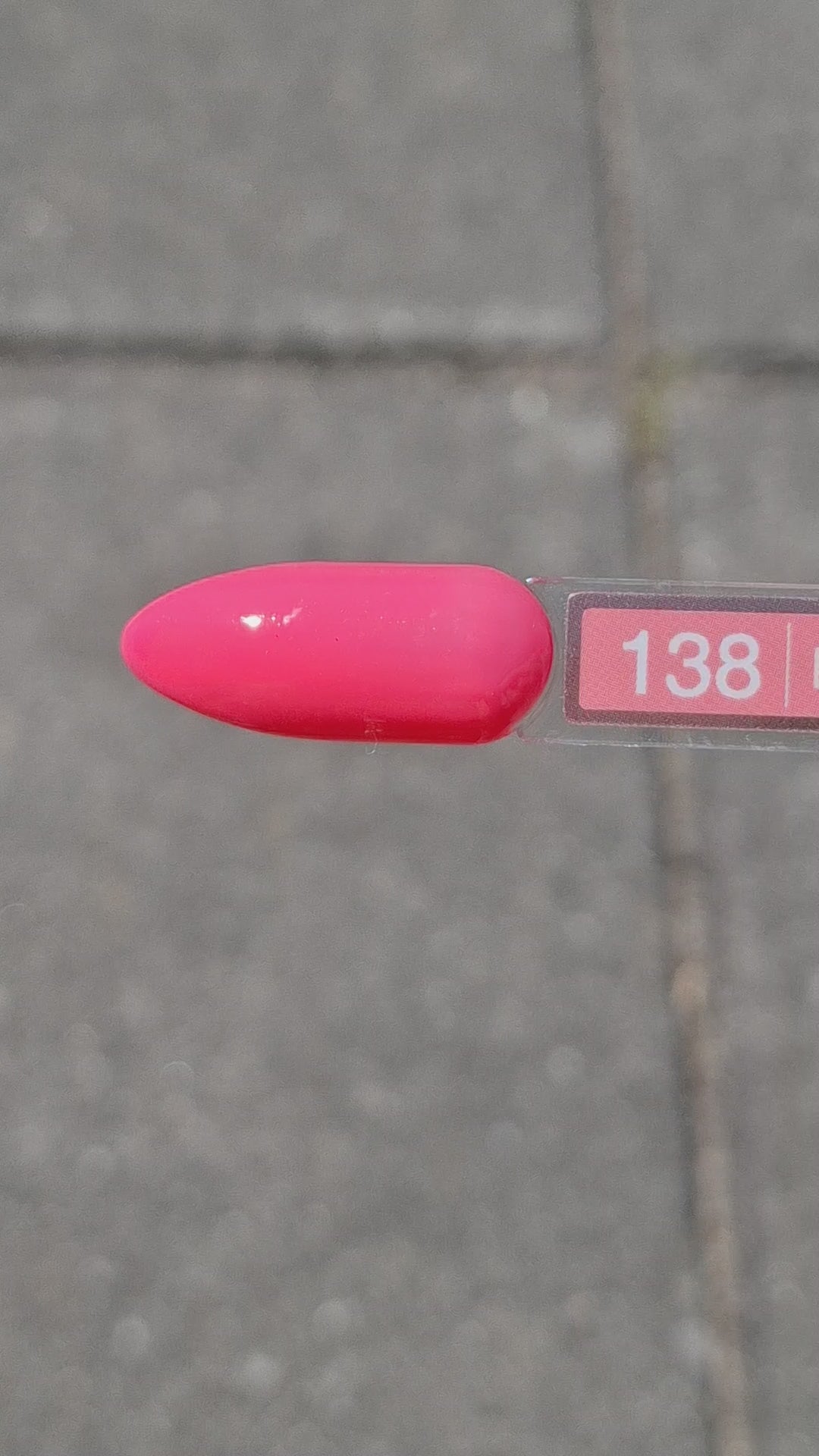 Video laden: Gel Polish Blushing Flamenco #138 – Levendig Koraalroze