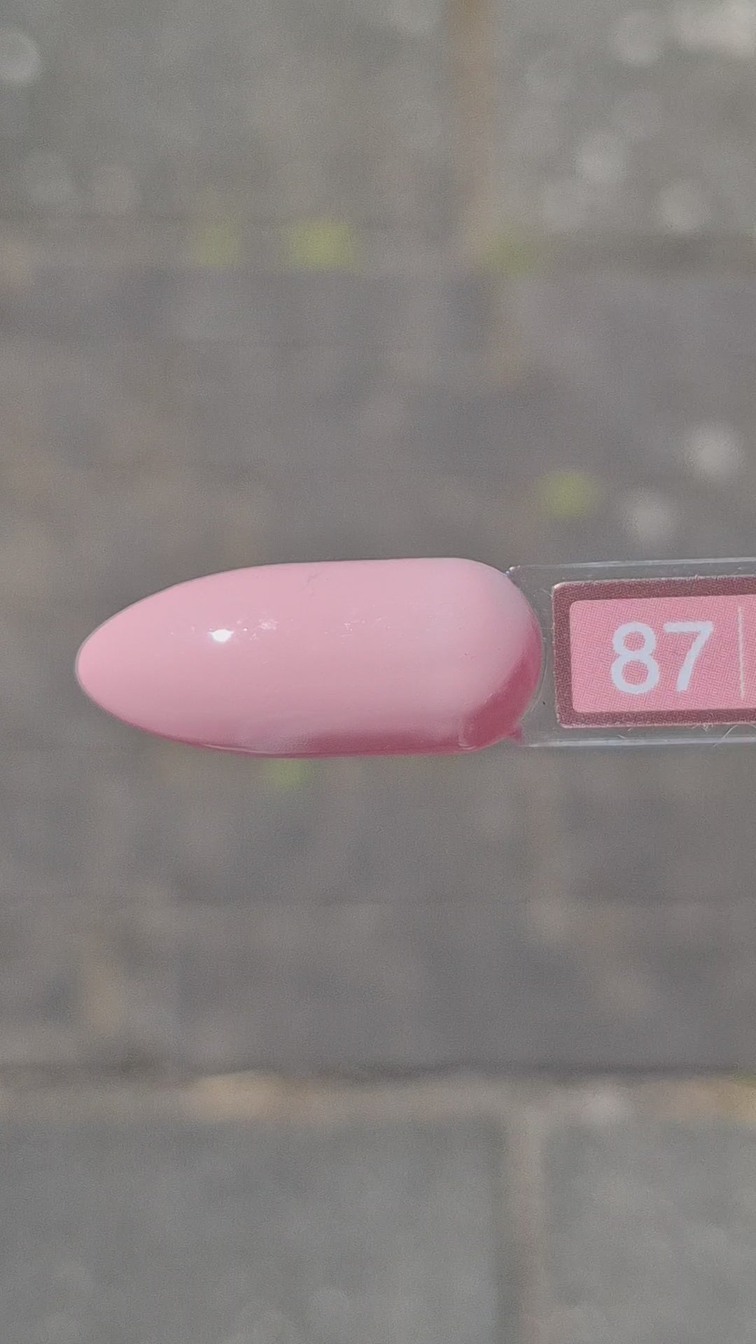 Video laden: Gel Polish Sweet Embrace #87 – Helder Warm Roze met Vrolijke Uitstraling