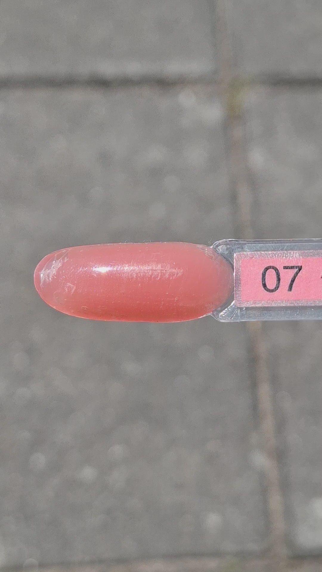 Video laden: Acrylgel Cari #07 – Warme Terracotta-Roze met Oranje-Bruine Ondertoon