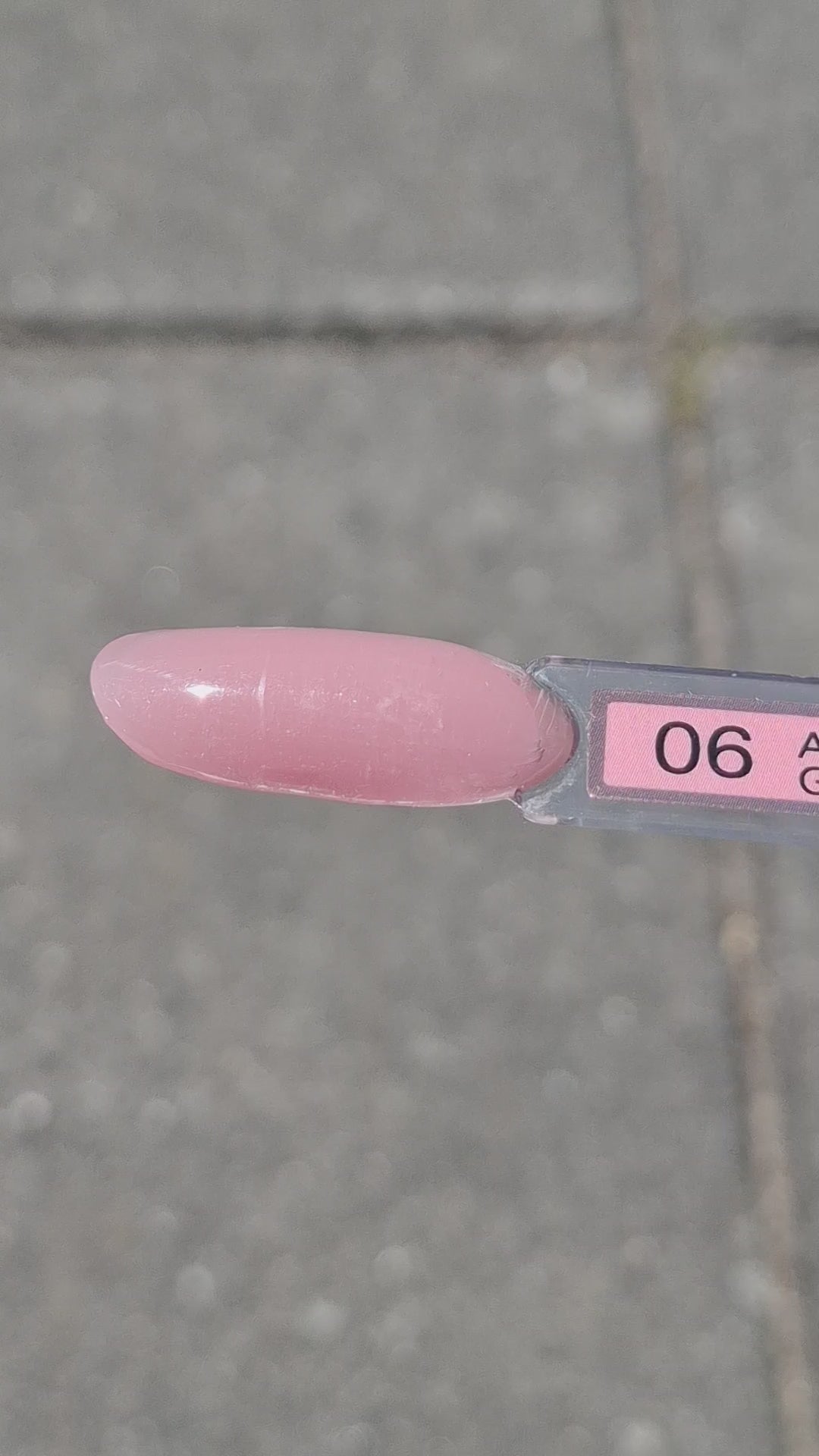 Video laden: Acrylgel Adria #06 – Warme Gedempte Roze-Mauve met Diepe Bruine Ondertoon