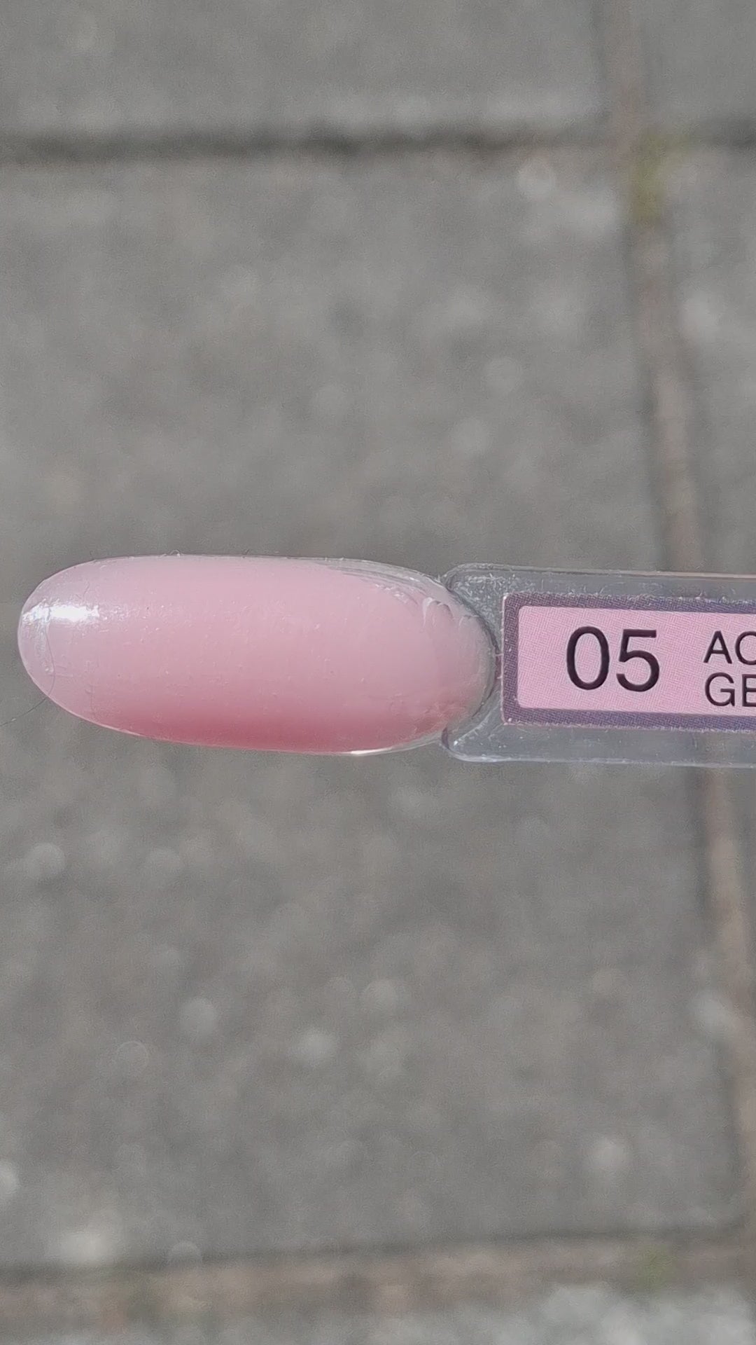 Video laden: Acrylgel Sunna #05 – Warme Gedempte Roze-Nude met Lichte Perzik-Bruine Ondertoon